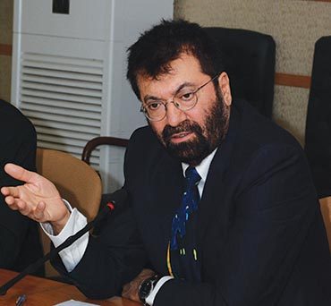 Dr. Tariq Banuri. | AKU from Narratives Magazine