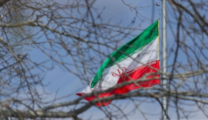 ایران: وسیع پیمانے پر ہنگاموں کے بعد واٹس ایپ، انسٹاگرام بند ایران: وسیع پیمانے پر ہنگاموں کے بعد واٹس ایپ، انسٹاگرام بند