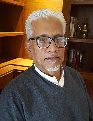 Dr Waqar Masood Khan STORY PIC | Roshan Digital Account from Narratives Magazine